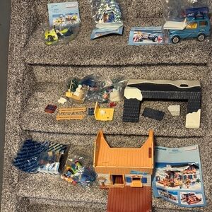 Playmobil Winter Sets Complete Ski Lodge Set 9280 SUV 9281 9282 and 9285